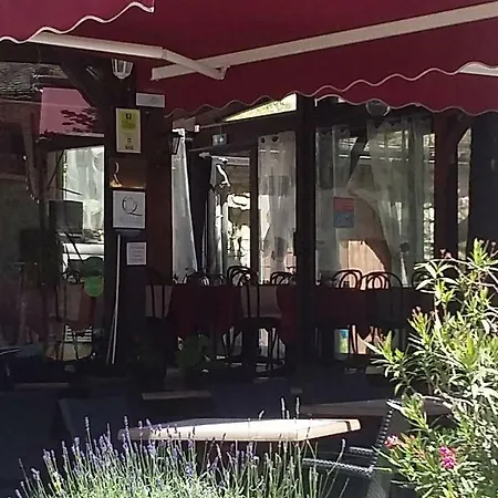 La Petite Maison D'arnal Feriehus