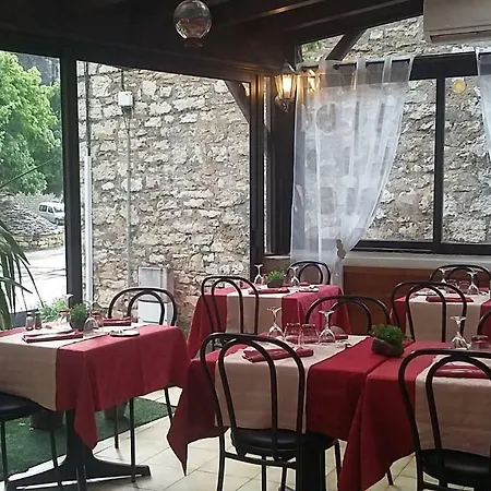 Holiday home La Petite Maison D'arnal *
