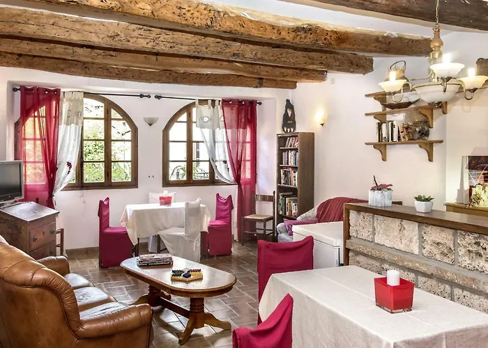 Сasa de vacaciones La Petite Maison D'arnal *